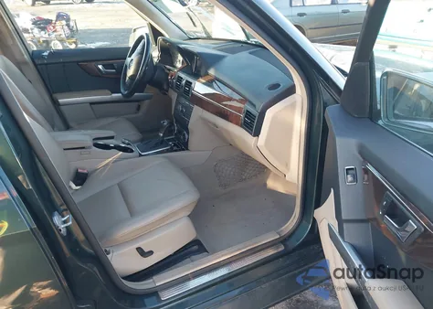 2010 Mercedes-Benz Glk 350 4Matic z USA, uszkodzony, nr VIN WDCGG8HB3AF423887